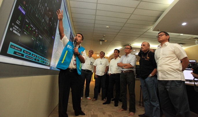 General Manager PLN Distribusi Jakarta Raya M.Iksan Asaad sedang Memaparkan Paparannya Mengenai Pantauan Listrik Menjelang Lebaran Idulfitri 1439H dan Persiapan Asian Games 2018 .foto.sonny riswanto/economiczone