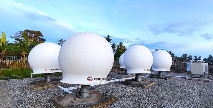 Telkom terus memperkuat peranannya dalam mendorong pemerataan konektivitas digital di Indonesia Timur melalui optimalisasi layanan satelit dan pengembangan infrastruktur strategis.Foto/TelkomGroup/ECONOMICZONE
