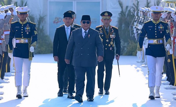 Presiden Prabowo Subianto, bersama Wapres Gibran Rakabuming Raka, dan Kapolri Jendral Sigit Prabowo, memasuki Upacara Peringatan ke-80 Hari Bhayangkara, di Bogor, Jawa Barat, Rabu (1/7/2026). Foto: BPMI Setpres/Muchlis Jr