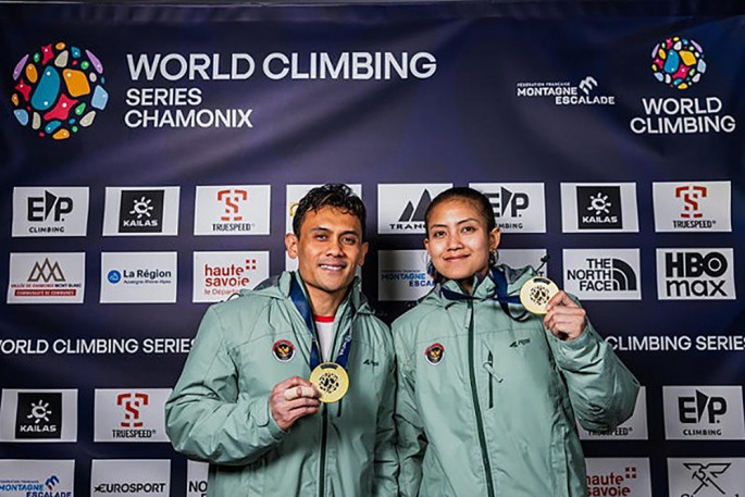 Tim panjat tebing Indonesia berhasil mengawinkan medali emas speed perorangan dalam ajang World Climbing Series Chamonix, Prancis, Minggu (12/7). (Foto: Jan Virt/ World Climbing/ECONOMICZONE))
