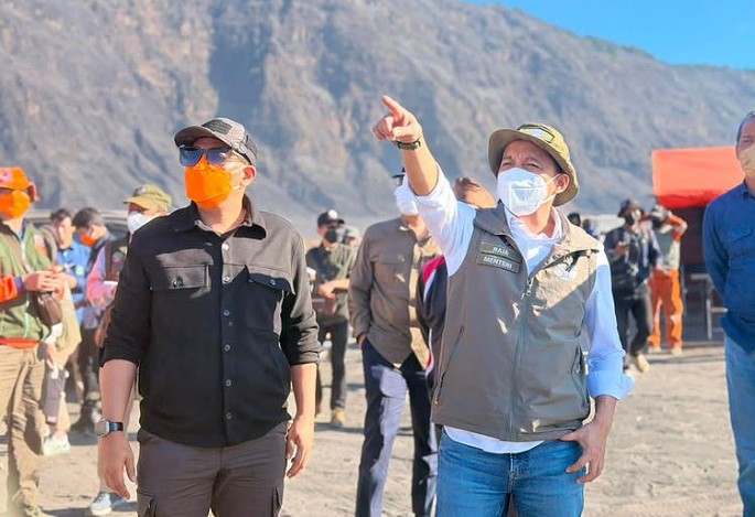 Menhut Bersama Pangdam V/Brawijaya dan Wagub Jatim (Foto/dok. Kemenhut)