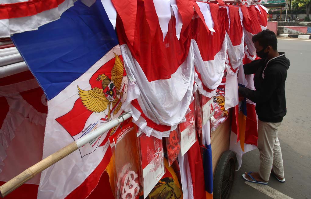 Penjual Bendera Merah Putih 