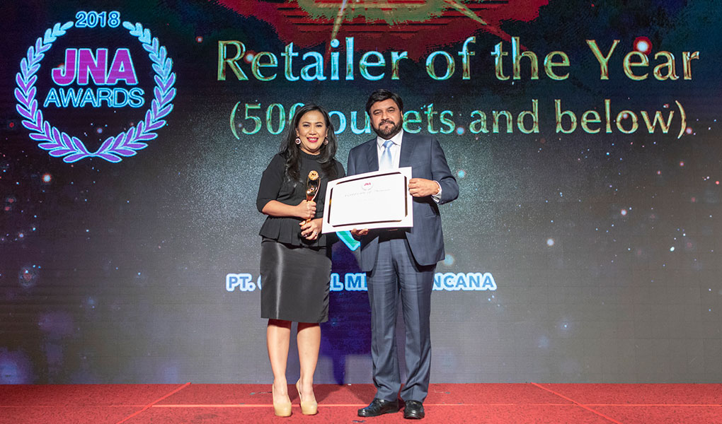 PT CMK Terpilih Sebagai Retailer of The Year pada JNA Awards 2018