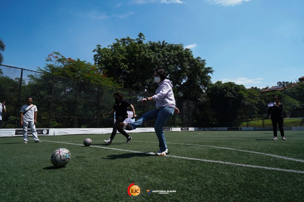 Kompetisi Mini Seven Soccer & Donasi Biaya Pendidikan