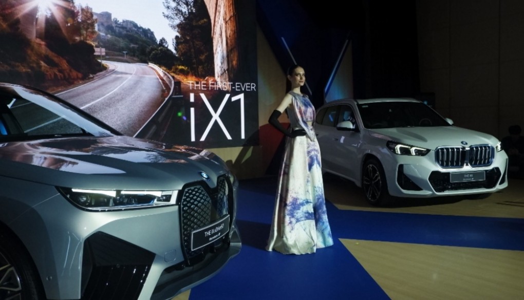 BMW Indonesia Mengawali Tahun 2024 Gadang Dua Model SAV All-Electric: BMW iX1 eDrive20 M Sport dan BMW iX xDrive50 Sport