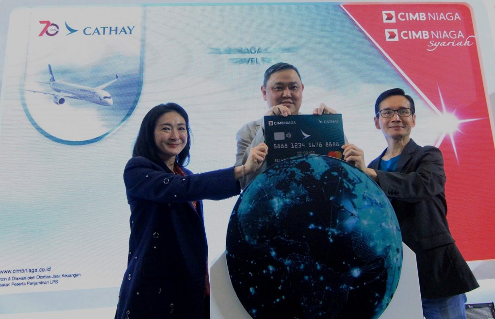 Peluncuran Kartu Kredit Co-Brand CIMB Niaga World Cathay