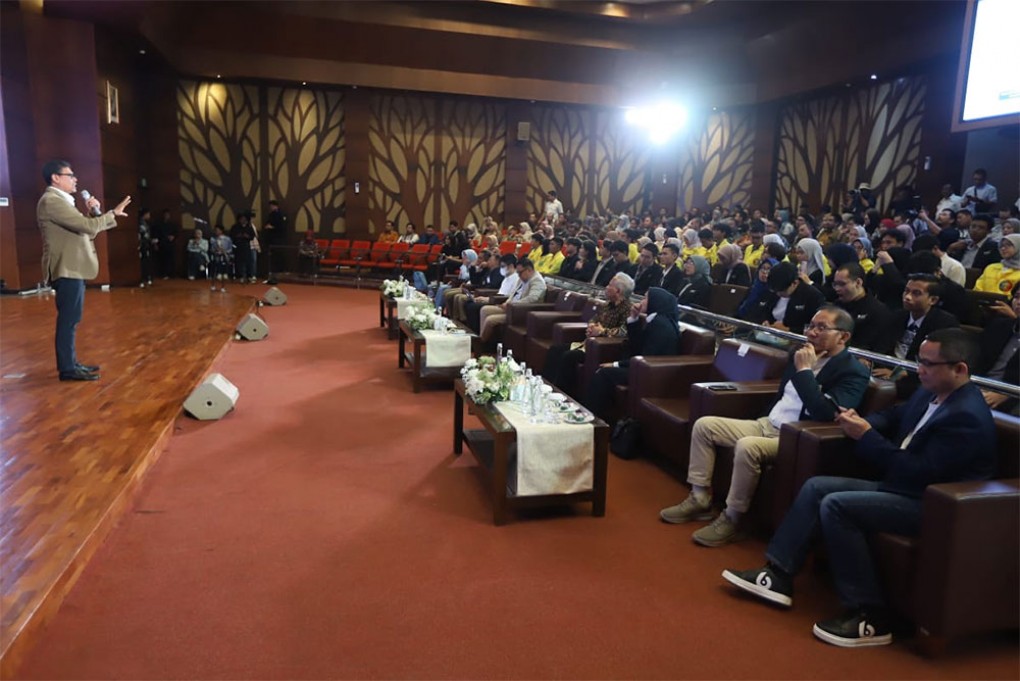 BSI Salurkan Beasiswa Rp65,5 Miliar untuk Mahasiswa Unggulan di Kampus Top Indonesia