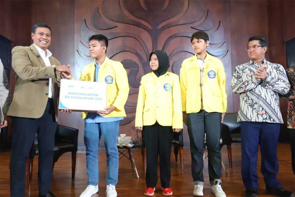 BSI Salurkan Beasiswa Rp65,5 Miliar untuk Mahasiswa Unggulan di Kampus Top Indonesia