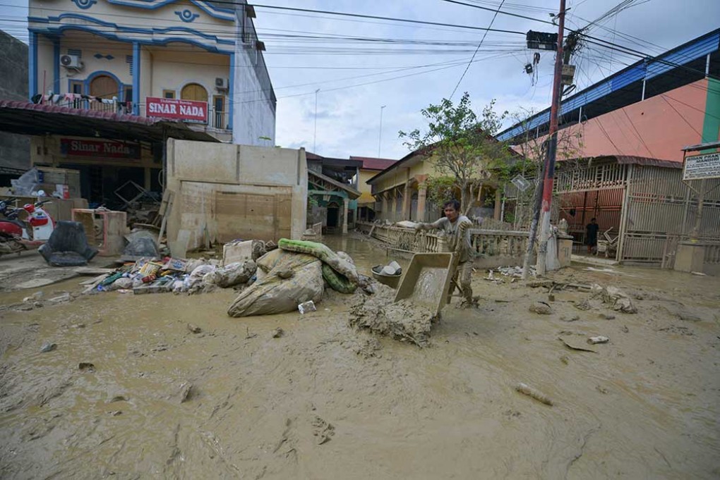 Dampak Bencana Banjir Dan Longsor Di Aceh Tamiang