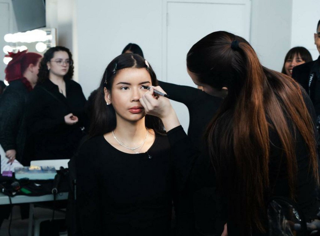 Jadi Pembuka Show, Sabrina Chairunnisa Bersinar di New York Fashion Week