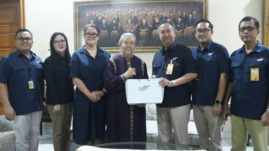 Penyerahan UDW & BPPP kepada Ahli Waris Jenderal TNI (Purn) H. Try Sutrisno