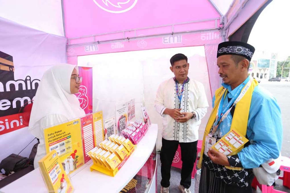 Indosat Kunjungi Titik Layanan Jamaah Haji