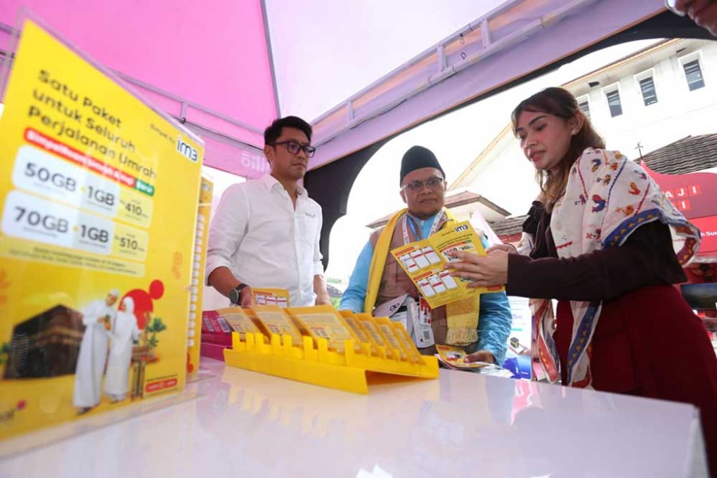 Indosat Kunjungi Titik Layanan Jamaah Haji