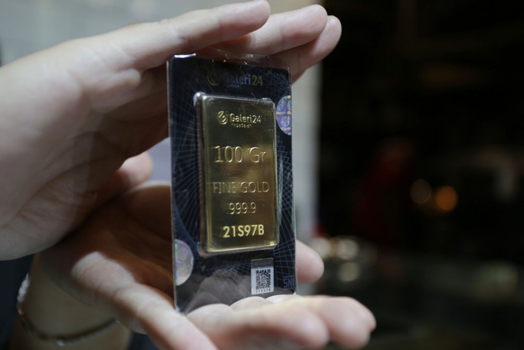 Harga Emas Antam Hari Ini Turun