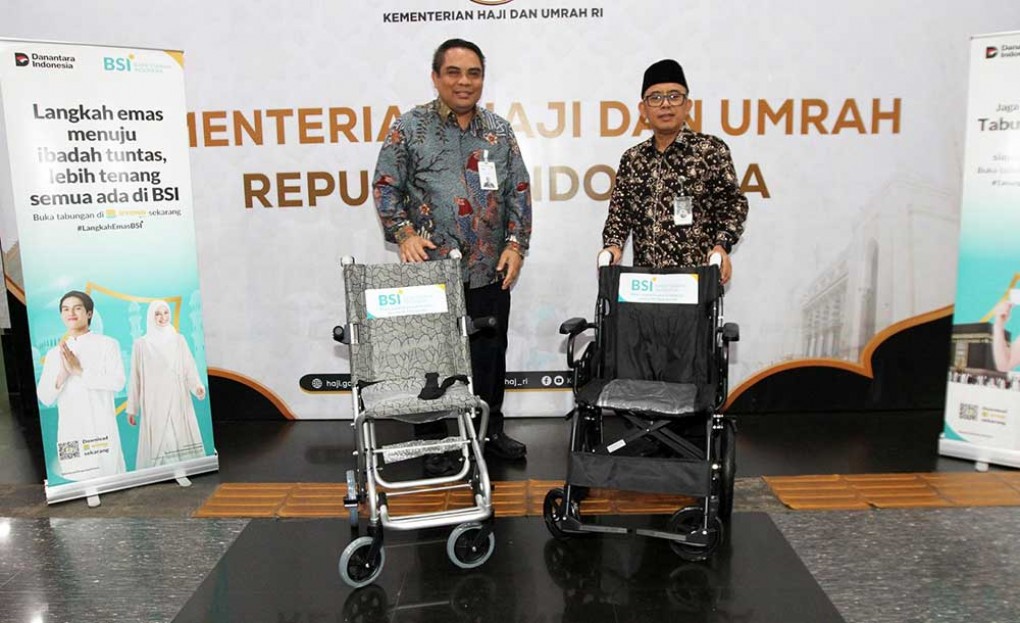 BSI Salurkan 600 Kursi Roda untuk Jamaah Haji di Tanah Suci