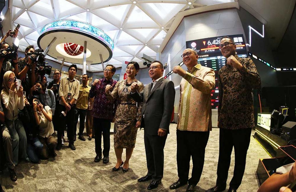 Di Tengah Tekanan IHSG, Dasco Datangi Bursa Efek Indonesia Bersama Rosan