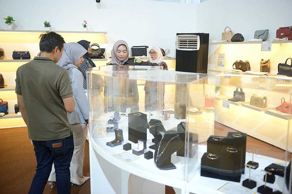 Puluhan Motor-Mobil Mewah Hasil Kejahatan Dilelang oleh Kejaksaan