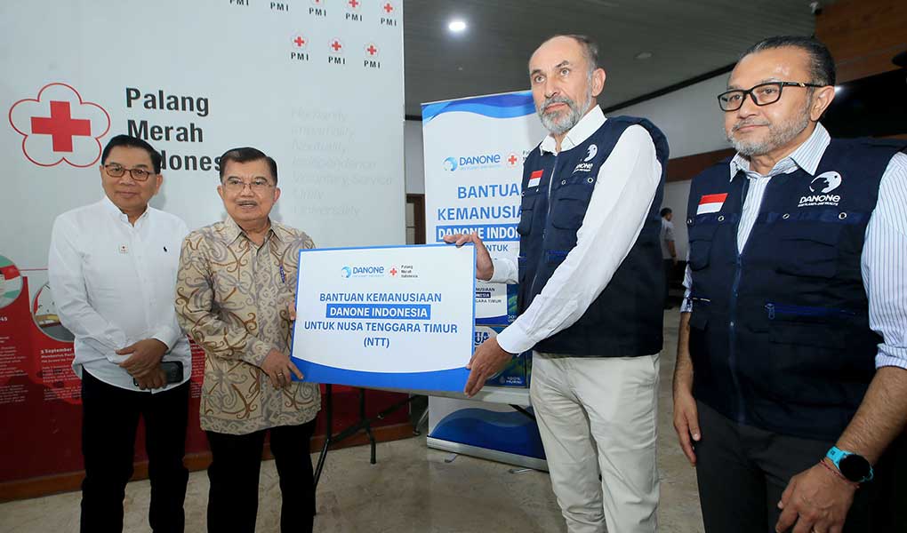 Danone Indonesia Bersama PMI Dukung Warga Terdampak Gempa NTT