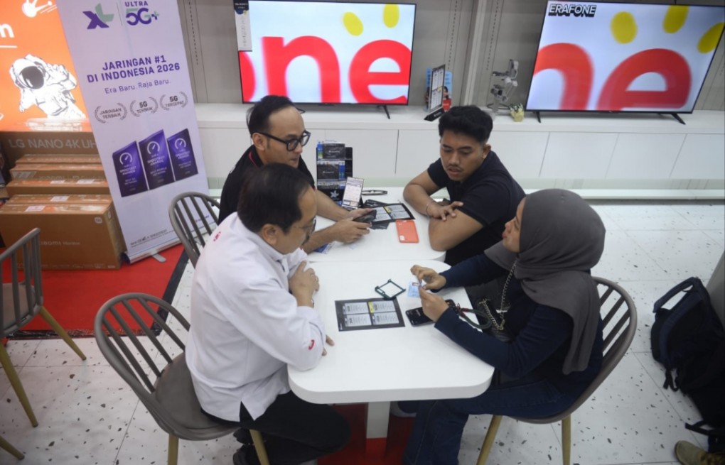 Hari Pelanggan Nasional 2026: Direksi XLSMART Sapa Pelanggan di Kuningan City Mall