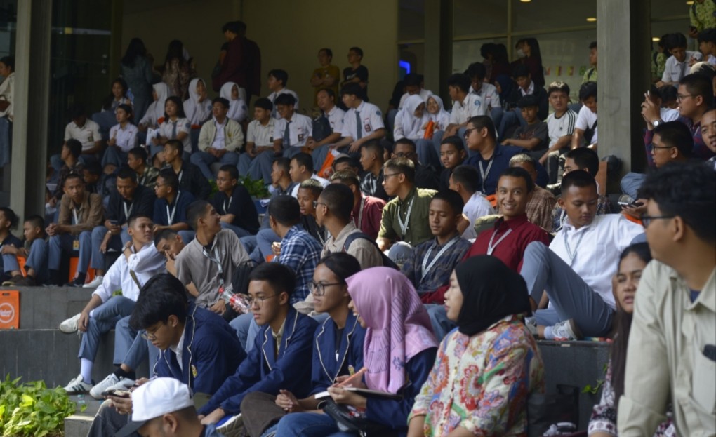 BINUS @Bekasi Wadahi Kreativitas Digital Anak Muda Lewat Program AI