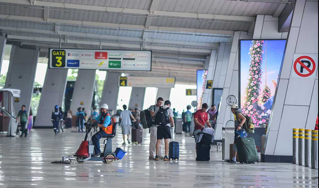 Erupsi Anak Krakatau Lumpuhkan Bandara Soetta, Penerbangan Domestik dan Internasional Batal