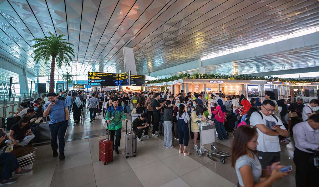Erupsi Anak Krakatau Lumpuhkan Bandara Soetta, Penerbangan Domestik dan Internasional Batal