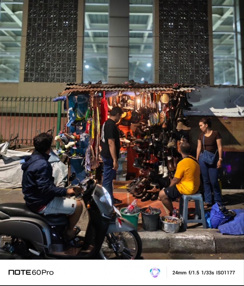 Kehidupan Malam Pasar Kebayoran Lama dalam Lensa Infinix NOTE 60 Pro: Dari Suasana hingga Aktivitas Malam