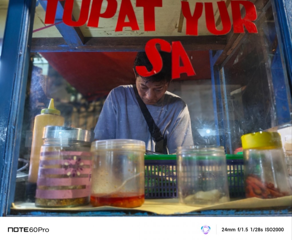 Kehidupan Malam Pasar Kebayoran Lama dalam Lensa Infinix NOTE 60 Pro: Dari Suasana hingga Aktivitas Malam