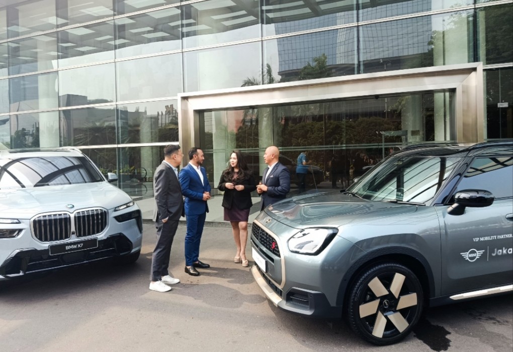 BMW Indonesia Jadi Mitra Mobilitas Mewah Resmi Art Jakarta 2026