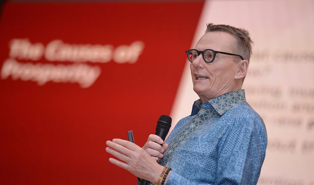 Prasasti dan UI Hadirkan Peraih Nobel James A. Robinson, Bahas Institusi dan Pemerataan Kemakmuran Indonesia