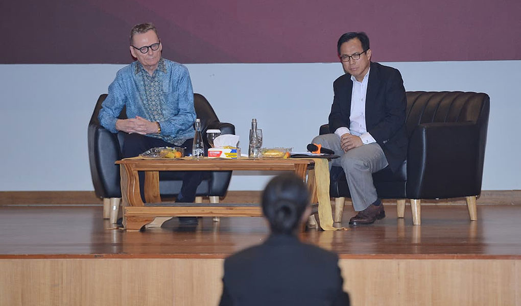 Prasasti dan UI Hadirkan Peraih Nobel James A. Robinson, Bahas Institusi dan Pemerataan Kemakmuran Indonesia